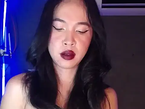 transjuicy online show from May 3, 10:21 am