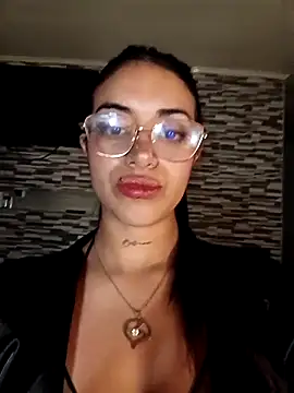 Carla Bennett   online show from October 11, 6:12 am