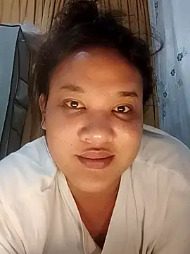 Snapshot of _YourHellMajestic_ chatting on November 2, 2:25 am YourHellMajestic online show from November 2, 2:25 am