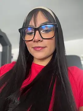 AlannaDollx online show from May 2, 5:07 pm