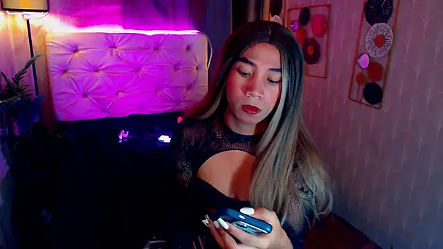 Snapshot of Seductive_nathalie chatting on October 8, 1:53 pm Seductive nathalie online show from October 8, 1:53 pm