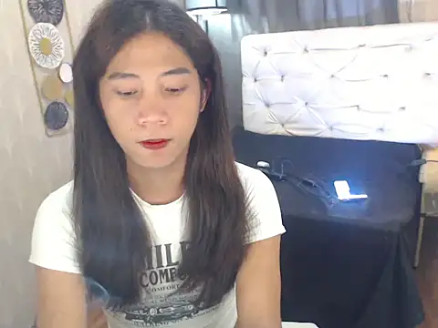 Snapshot of Seductive_nathalie chatting on November 21, 2:16 pm Seductive nathalie online show from November 21, 2:16 pm