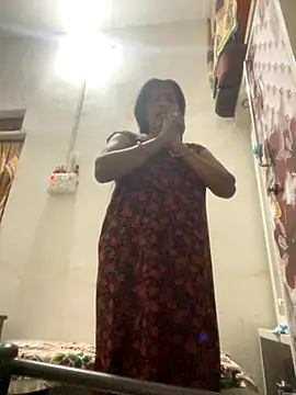 Snapshot of Sapnahot34 chatting on November 16, 6:19 am Sapnahot34 online show from November 16, 6:19 am