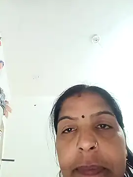 Snapshot of Sapnahot34 chatting on December 5, 4:25 pm Sapnahot34 online show from December 5, 4:25 pm