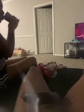 Snapshot of spadesxl chatting on December 18, 5:35 am spadesxl online show from December 18, 5:35 am