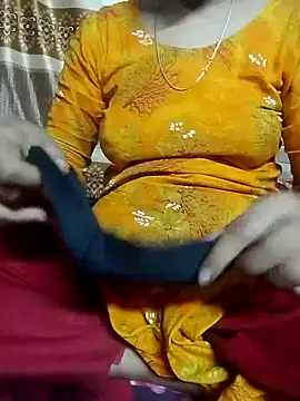 Snapshot of ayesha0001122 chatting on October 26, 12:55 pm ayesha0001122 online show from October 26, 12:55 pm