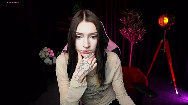 Trix Void online show from February 21, 12:06 pm