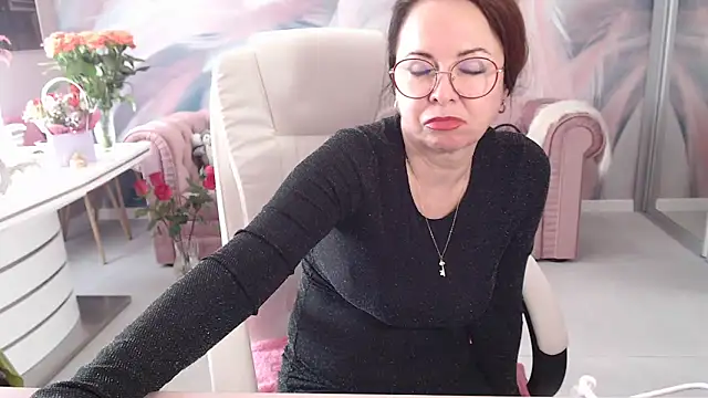 Snapshot of Arisa5000 chatting on February 21, 12:17 pm Arisa5000 online show from February 21, 12:17 pm