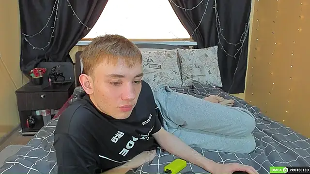 felixcurt69 online show from May 10, 7:35 am