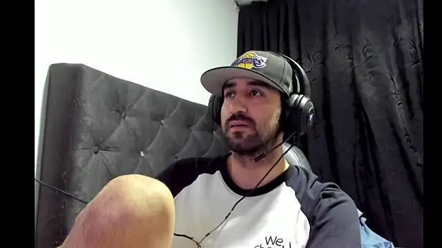 coolfriki online show from October 29, 5:42 am