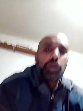 T1T012 online show from January 10, 11:09 pm