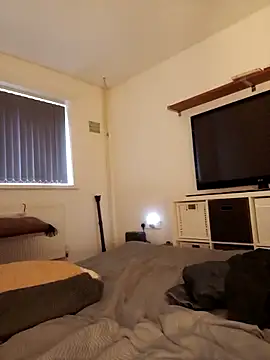 T1T012 online show from March 8, 12:31 pm