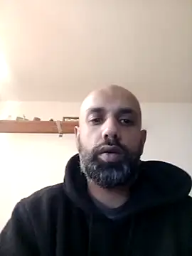 T1T012 online show from March 26, 3:50 pm