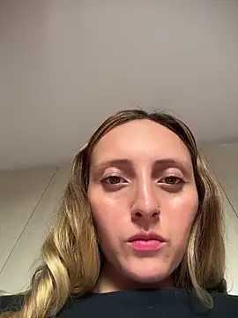 Mia dca online show from November 20, 7:35 pm