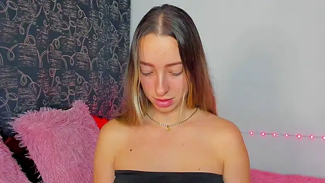 Sophia rouse online show from October 29, 3:42 am