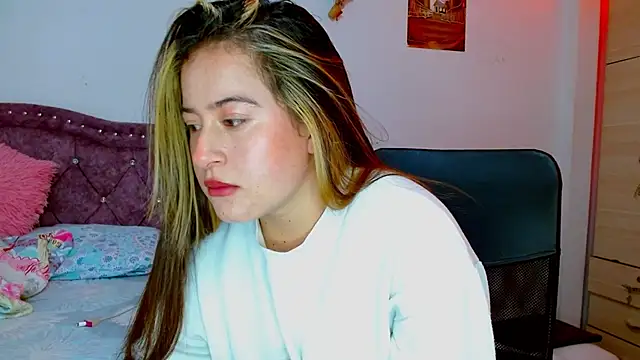 Hanssel tess online show from November 12, 6:19 pm