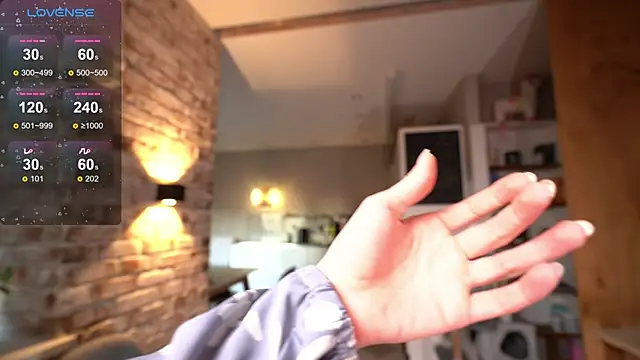 Snapshot of _favdream chatting on October 18, 5:54 am favdream online show from October 18, 5:54 am