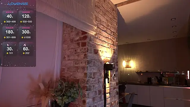 Snapshot of _favdream chatting on December 15, 4:17 am favdream online show from December 15, 4:17 am