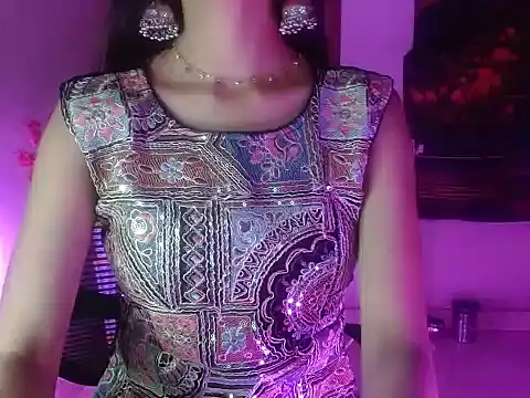 Roiseeee online show from April 27, 5:27 am