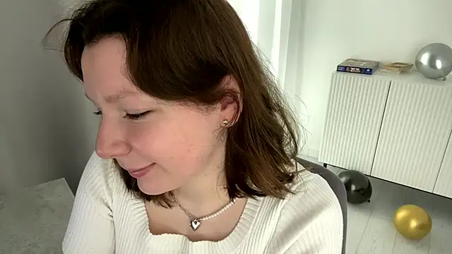 Snapshot of TamekiaSamii chatting on November 9, 7:17 am TamekiaSamii online show from November 9, 7:17 am