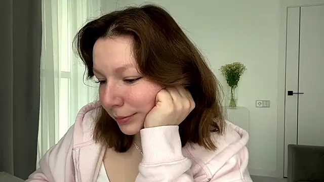 Snapshot of TamekiaSamii chatting on November 19, 7:08 am TamekiaSamii online show from November 19, 7:08 am