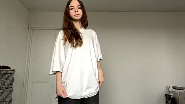 Snapshot of EhtelBiondi chatting on October 31, 8:59 am EhtelBiondi online show from October 31, 8:59 am