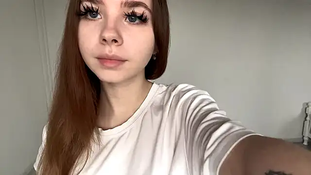 Snapshot of EhtelBiondi chatting on November 24, 8:14 am EhtelBiondi online show from November 24, 8:14 am