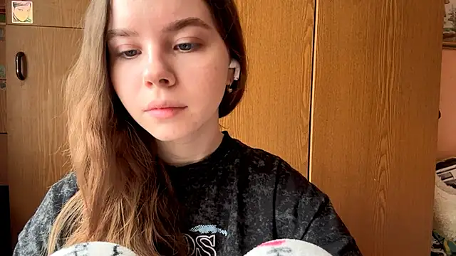 EhtelBiondi online show from January 15, 8:08 am