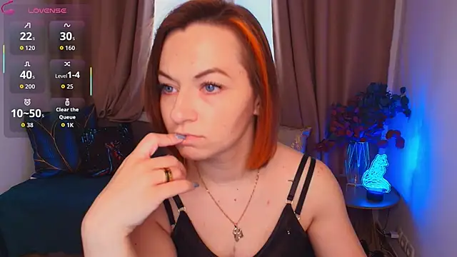 Snapshot of Serena_Foxxx chatting on May 20, 1:56 am Serena Foxxx online show from May 20, 1:56 am