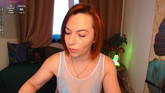 Snapshot of Serena_Foxxx chatting on June 4, 1:33 am Serena Foxxx online show from June 4, 1:33 am