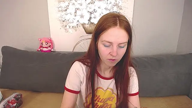 Evarey  online show from October 14, 4:57 am