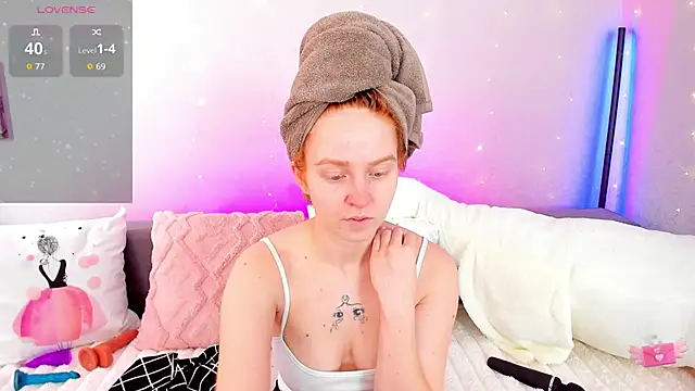 Evarey  online show from March 8, 5:55 am