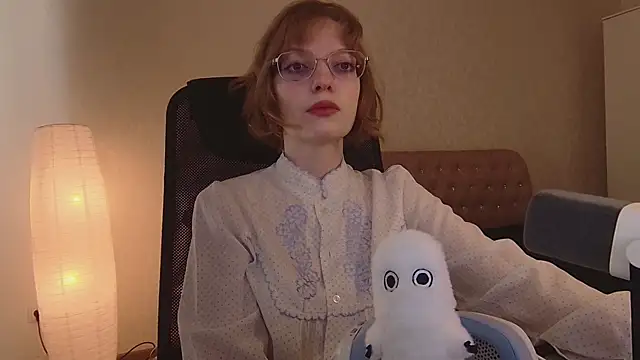 Snapshot of emymayy chatting on July 31, 12:59 pm emymayy online show from July 31, 12:59 pm