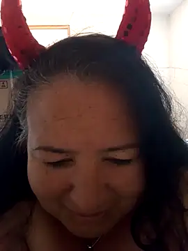 Snapshot of SorLilith_ElHombre chatting on October 28, 3:25 pm SorLilith ElHombre online show from October 28, 3:25 pm