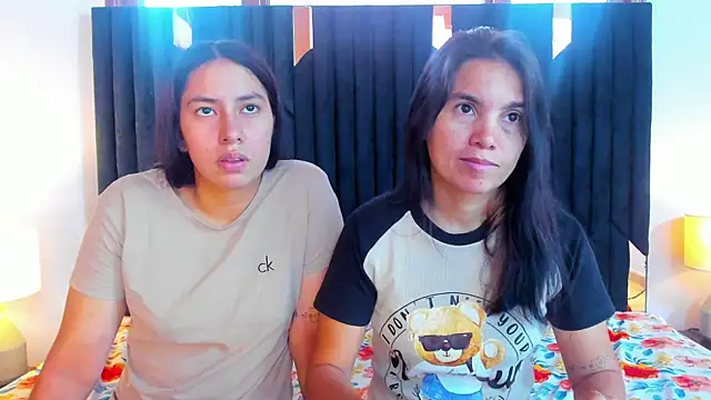 Snapshot of Sofy_and_Mia chatting on October 7, 12:46 pm Sofy and Mia online show from October 7, 12:46 pm