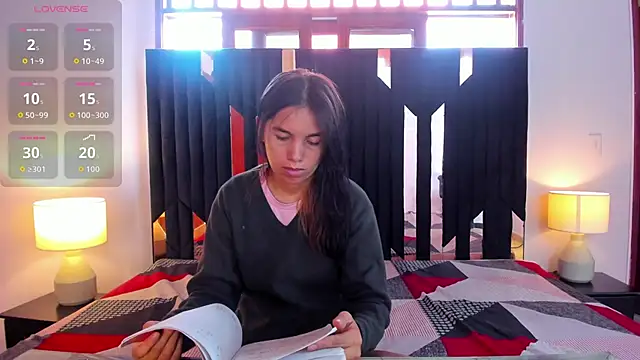 Snapshot of Sofy_and_Mia chatting on November 10, 12:04 pm Sofy and Mia online show from November 10, 12:04 pm