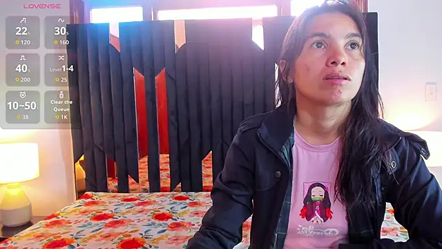 Snapshot of Sofy_and_Mia chatting on November 21, 12:37 pm Sofy and Mia online show from November 21, 12:37 pm