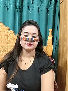 Snapshot of Beauty_Queen_Soniya chatting on May 19, 4:35 pm Beauty Queen Soniya online show from May 19, 4:35 pm