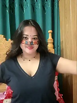 Snapshot of Beauty_Queen_Soniya chatting on May 22, 2:08 am Beauty Queen Soniya online show from May 22, 2:08 am