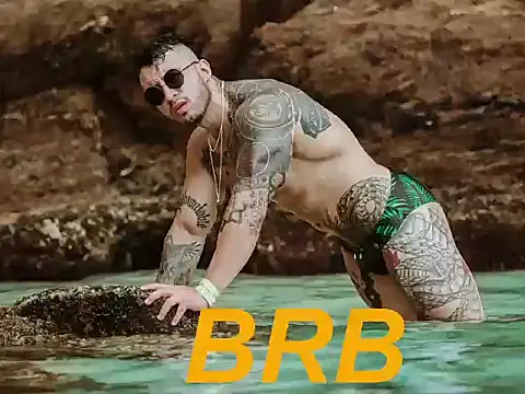 Snapshot of Dave-Max01 chatting on November 17, 2:34 pm Dave-Max01 online show from November 17, 2:34 pm