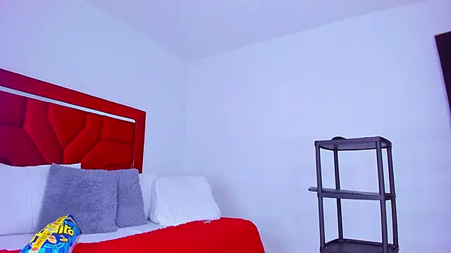 Bigasshott  online show from April 30, 6:58 pm