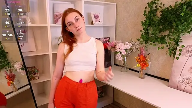 KellyeOun online show from December 2, 1:22 am