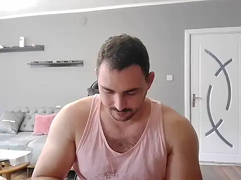 Snapshot of mastermute chatting on October 24, 8:00 am mastermute online show from October 24, 8:00 am