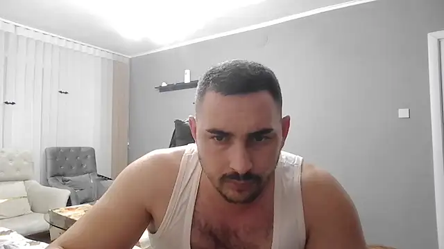 Snapshot of mastermute chatting on October 27, 5:06 pm mastermute online show from October 27, 5:06 pm