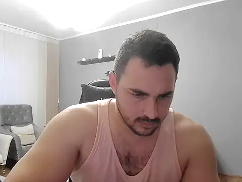 Snapshot of mastermute chatting on November 15, 2:57 pm mastermute online show from November 15, 2:57 pm