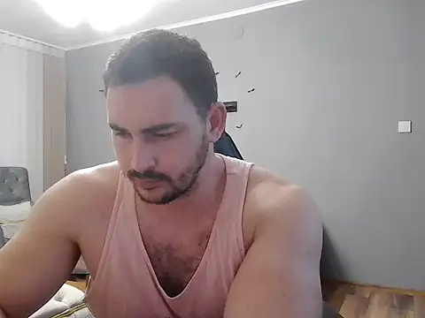 Snapshot of mastermute chatting on November 16, 9:31 pm mastermute online show from November 16, 9:31 pm