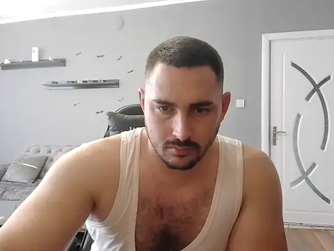 Snapshot of mastermute chatting on November 20, 11:32 am mastermute online show from November 20, 11:32 am