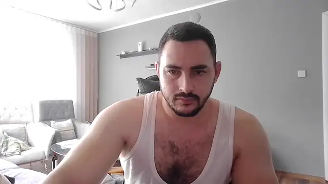 Snapshot of mastermute chatting on December 4, 8:34 am mastermute online show from December 4, 8:34 am