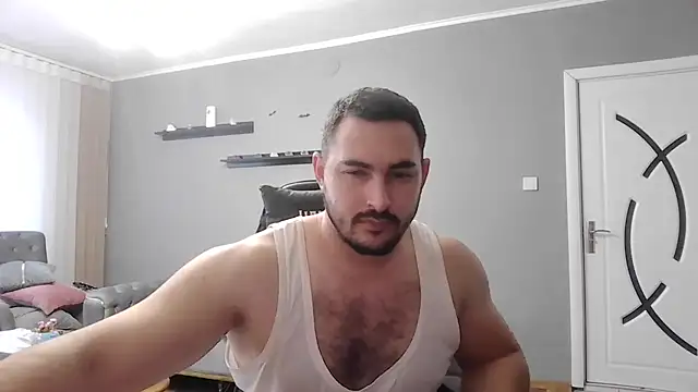 Snapshot of mastermute chatting on December 5, 10:35 am mastermute online show from December 5, 10:35 am