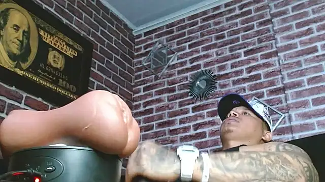 Snapshot of jordan_bigcock_ chatting on July 1, 8:08 pm jordan bigcock online show from July 1, 8:08 pm